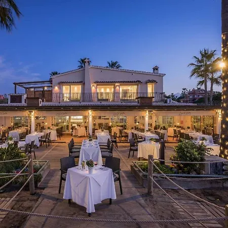 Villa Close To The In