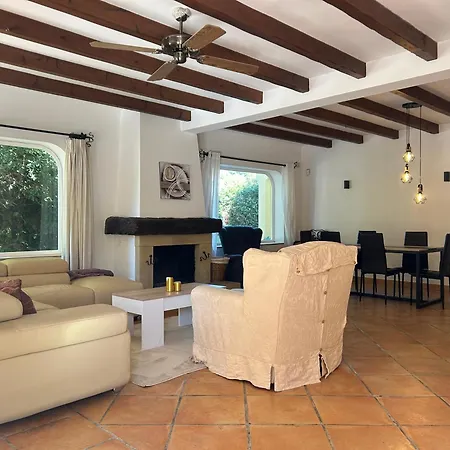 Villa Close To The In *