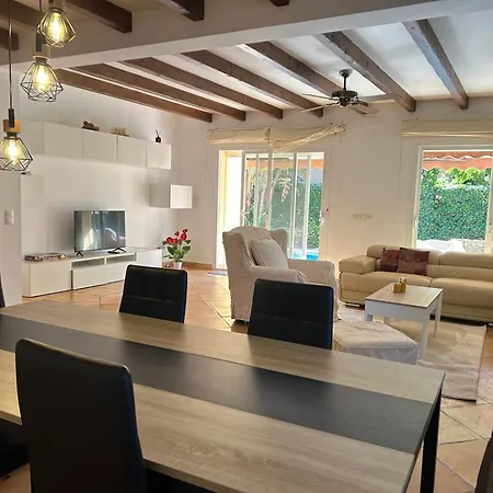 Close To The In Villa *